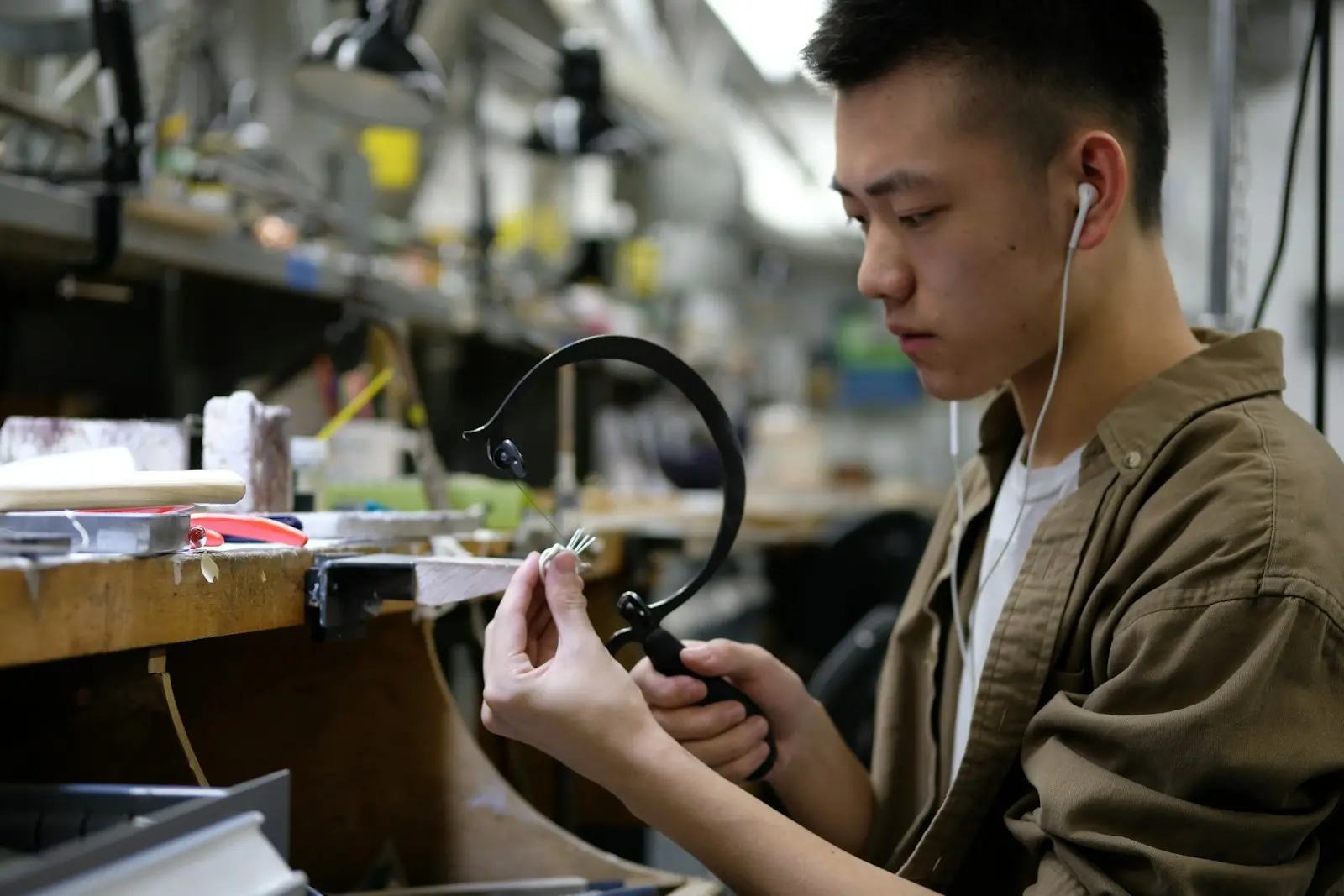Sửa Chữa, Làm Mới Và Nới Size Trang Sức