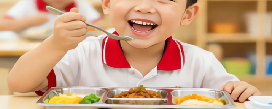 Khay cơm trưa đủ chất của bé