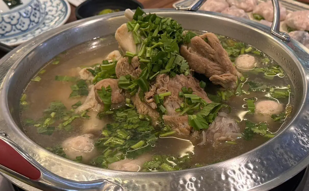 Liên hệ